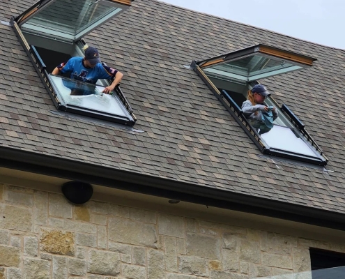 Professional Window Cleaning, Power Washing, Gutter Cleaning and Lighting Installation Services